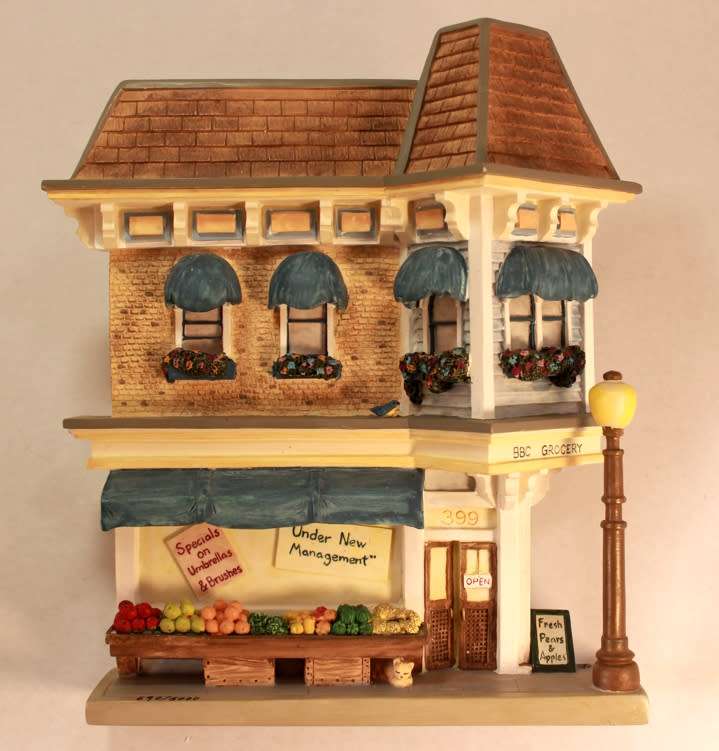 Brian Baker Collection "Under New Management" Building (0804) for Train Set or Christmas Decoration