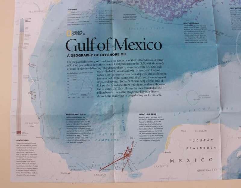 National Geographic Folded Map The Gulf Of Mexico A Geography Of Offshore Oil 2010