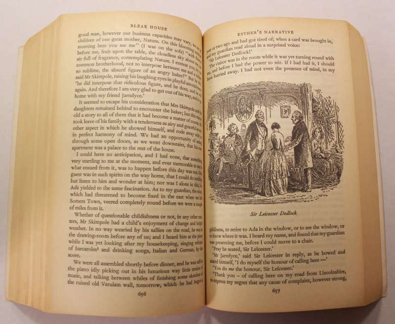 Bleak House by Charles Dickens Penguin Classics Softcover Book