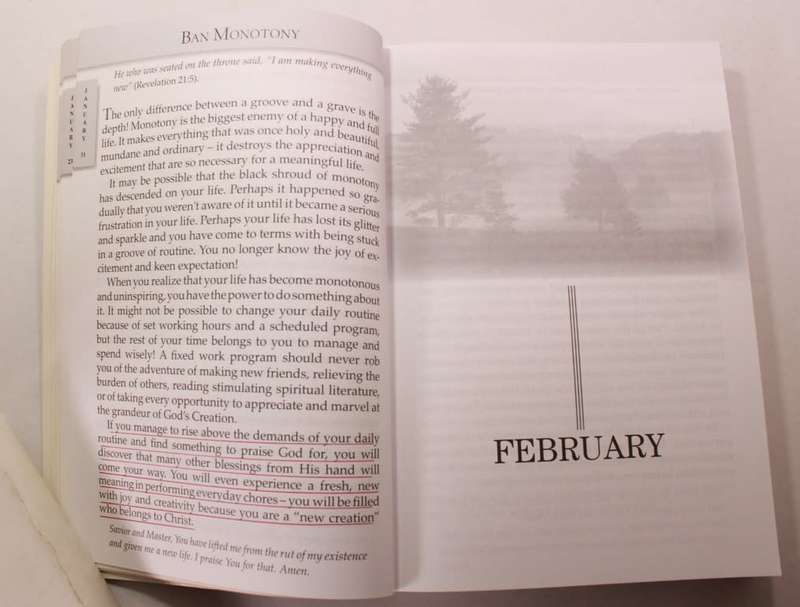 The Glory Of God's Grace 366 Devotions to Comfort & Encourage by Solly Ozrovech Softcover Book