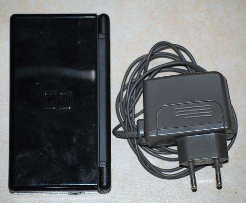 Black DS Lite & Charger