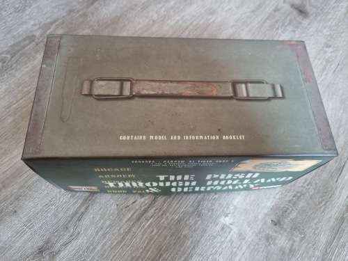 Corgi Military Vehicles CC60505 Henschel Sd.Kfz.181 Tiger Diecast Model