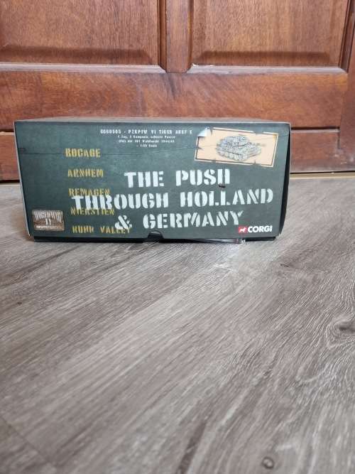 Corgi Military Vehicles CC60505 Henschel Sd.Kfz.181 Tiger Diecast Model