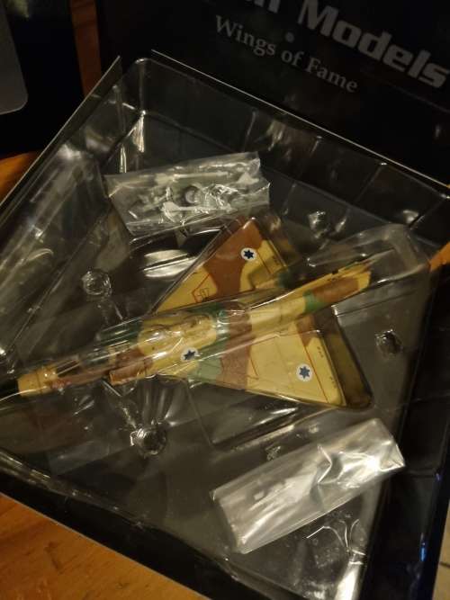 Falcon Models Wings of Fame FA725008 Dassault Mirage IIICJ Shahak Diecast Model