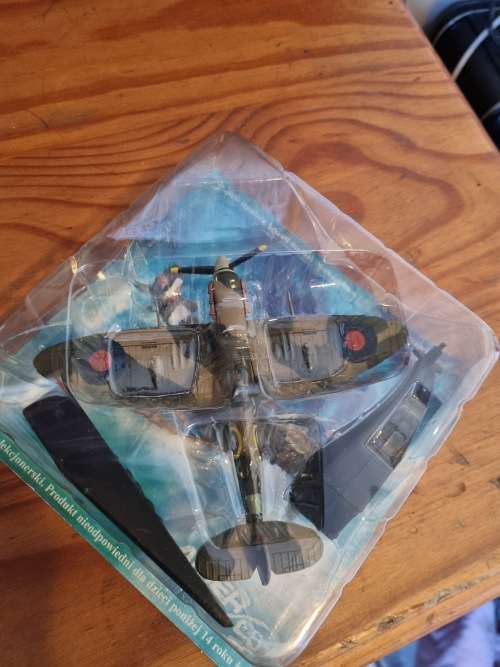 Amar collection model 1:72 united kingdom 1941 supermarine spitfire Mk Vb