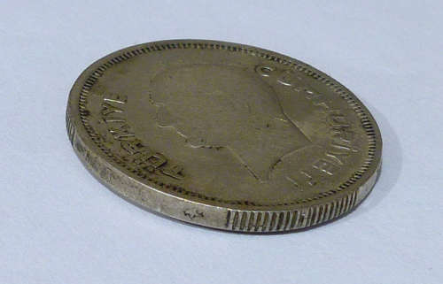 Turkey 1 Lira 1939 / VF+/XF- / Silver .830 / KM#866 / 11,97 grams / 29 mm / mintage 376.000. Scarce.