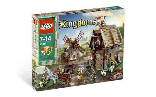 GET IT NOW!!! - LEGO MILL VILLAGE RAID - 7189 - RETIRED (NO LONGER IN PRODUCTION) - UNOPENDED BOX