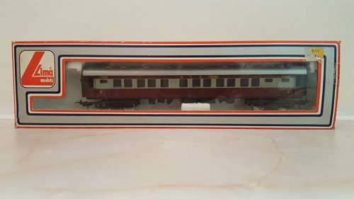 LIMA Trans Karoo 2nd Class Coach. (In Original Box)