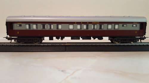 LIMA Trans Karoo 1st Class Coach. (In Original Box)