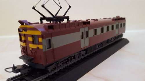 Lima SAR Suburban 3rd Class Power Unit. (Re-Boxed)