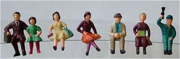 Sitting People Set of 6