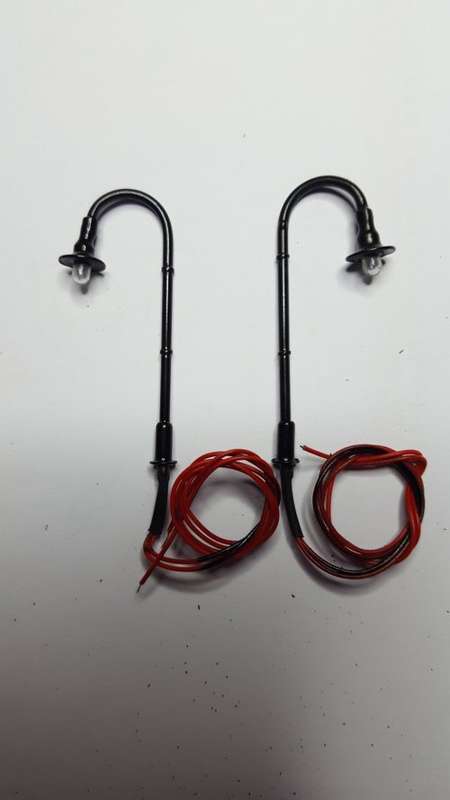 Operational Bent Street Lights. Set of 2 (45 mm)