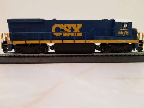 Bachmann B23/B30-7, CSX Diesel Locomotive #5575