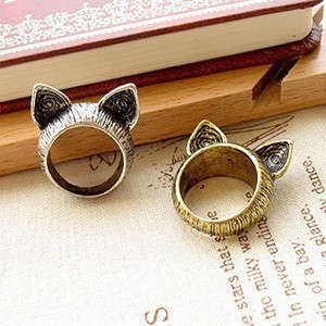 Cat Lovers! Get Vintage Style Cat Ear Ring!!