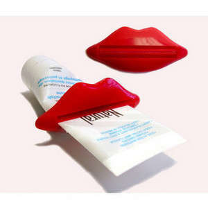 Sexy Lip Style Cream Squeezer - 2pcs