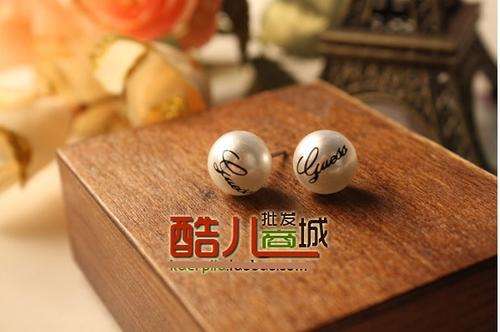 Guess Logo Pearl Earring Studs