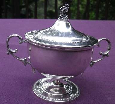 FOR Vladm80 ONLY PLEASE!!! Charming Continental 800 silver lidded trophy-design candy or sugar bowl.