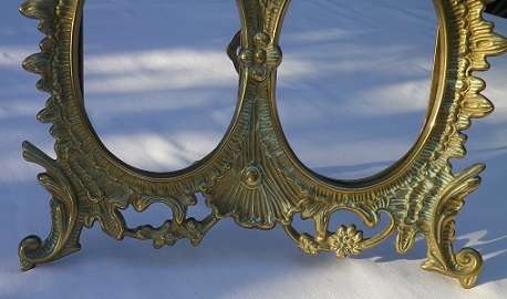 MAGNIFICENT ORNATE ART NOUVEAU-STYLE VINTAGE SOLID BRASS DOUBLE PICTURE FRAME. 24cm x 27cm