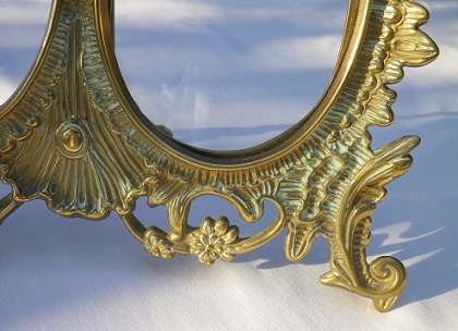 MAGNIFICENT ORNATE ART NOUVEAU-STYLE VINTAGE SOLID BRASS DOUBLE PICTURE FRAME. 24cm x 27cm