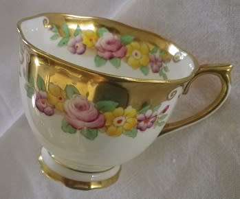 BEAUTIFUL, RARE 1930s ROYAL ALBERT CROWN CHINA TRIO. 'CAMBRIDGE' PATTERN