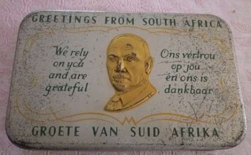 WWII 1940 chocolate tin, JAN SMUTS The South African Gifts & Comfort committee  Bilingual