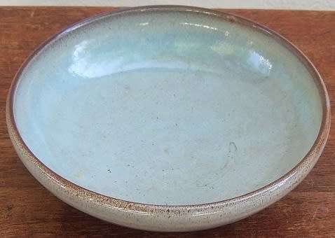 LINNWARE POTTERY ??? South Africa.bowl. 17 X 5 cm Excellent Condition