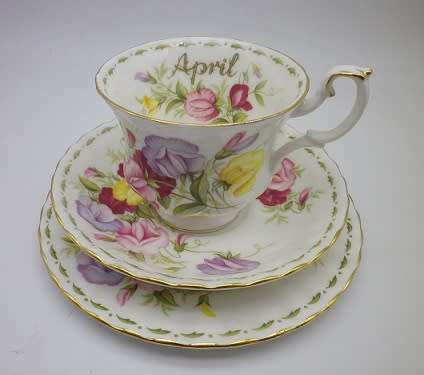 FOR RICKLEE ONLY PLEAS!! ROYAL ALBERT FLOWER OF THE MONTH SERIES. APRIL "SWEET PEA'