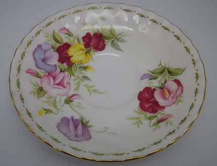 FOR RICKLEE ONLY PLEAS!! ROYAL ALBERT FLOWER OF THE MONTH SERIES. APRIL "SWEET PEA'