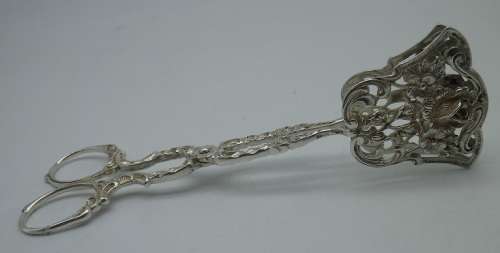 Ornate vintage Sterling Silver Pastry tongs by ALBERT BODEMER. 15 cm