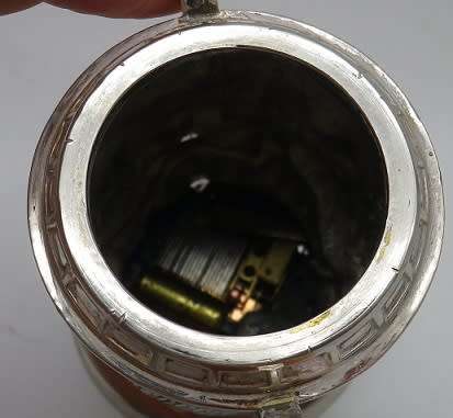Unusual vintage dragon musical table lighter. Plays AULD LANG SYNGE. Chrome plated