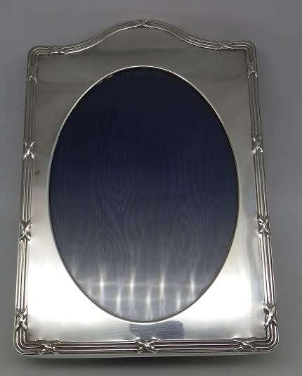 BEAUTIFUL LARGE HALLMARKED SILVER FRONTED PICTURE FRAME LONDON 1973 KITNEY & CO.19 x13cm