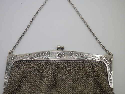 Hallmarked Silver Chain mail handbag Birmingham 1939. Maker: Williams,  15.5 x 13.5 cm