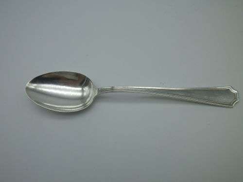 SIX ANTIQUE STERLING SILVER TEASPOONS BIRKS, CANADA  Pattern: `Fairfax` 114 grms