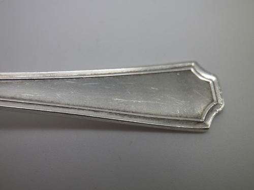 SIX ANTIQUE STERLING SILVER TEASPOONS BIRKS, CANADA  Pattern: `Fairfax` 114 grms
