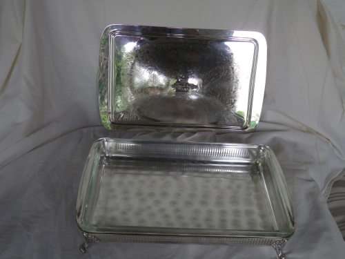 LARGE LIDDED RECTANGULAR SILVER PLATED SERVING BOWL 4 ORNATE FEET & OVEN PROOF GLASS LINER 40x25 cm