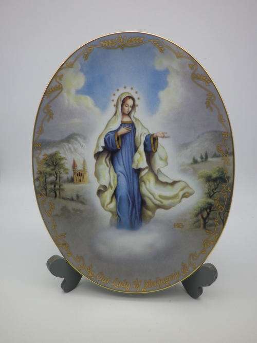 VISIONS OF MARY!! DISPLAY PLATE OUR LADY OF MEDJUGORJE  Hector Garrido BRADFORD EXCHANGE
