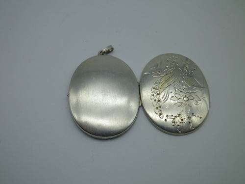 LARGE EDWARDIAN c1910 STERLING SILVER PEACOCK LOCKET 8,7g 5 x 3.5 cm