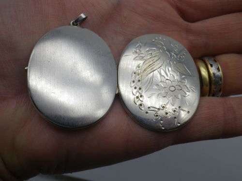 LARGE EDWARDIAN c1910 STERLING SILVER PEACOCK LOCKET 8,7g 5 x 3.5 cm