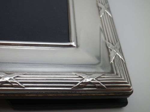 HALLMARKED STERLING SILVER FRONTED PICTURE FRAME R.Carr Ltd Sheffield, 2001 17.5CM