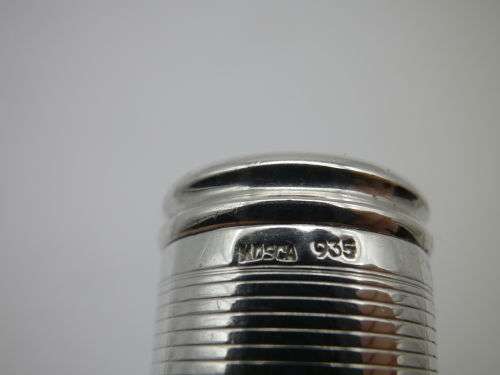 Art Deco 935 Silver lipstick holder. 1.8 x 5.5 cm  12.1 g Maker: Kosca RARE!