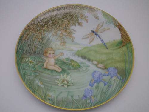 ADORABLE WATER BABIES DISPLAY PLATE "TOM & THE DRAGONFLY" Hutschenreuther Porcelain Ltd Ed.3905A