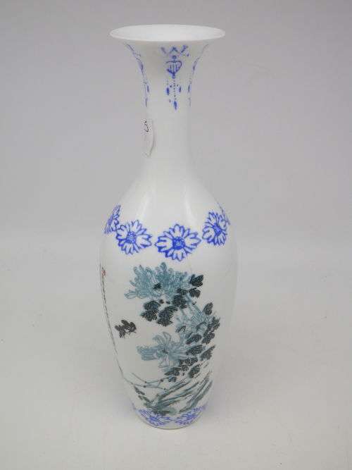Exquisite Oriental delicate eggshell porcelain vase hand painted chrysanthemums 19.5cm (1 of 3)