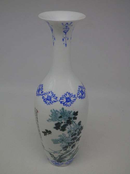 Exquisite Oriental delicate eggshell porcelain vase hand painted chrysanthemums 19.5cm (1 of 3)