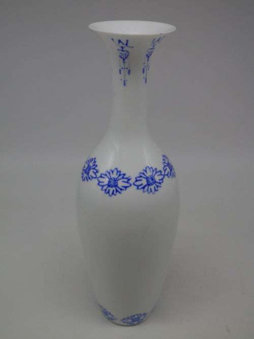 Exquisite Oriental delicate eggshell porcelain vase hand painted Cherry Blossoms 19.5cm 3 of 3