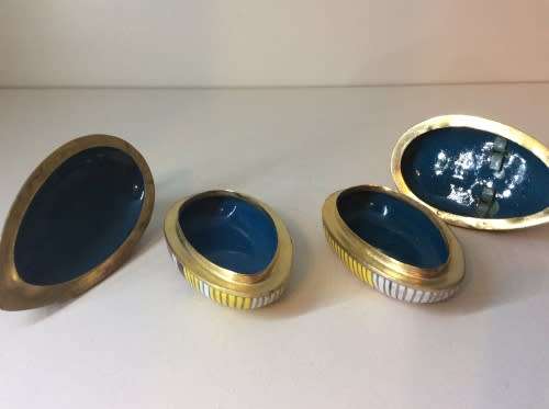 Pair Chinese Cloisonne Lidded duck trinket holders. 5cm x 5cm. RARE!