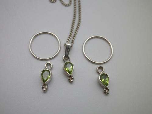 Sterling Silver & PERIDOT Necklace & Huggy Earrings set
