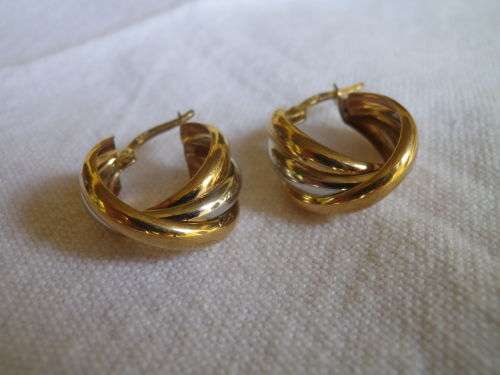 9ct Yellow and White gold Band Hoop Earrings. 2.4 grms. Beautiful!