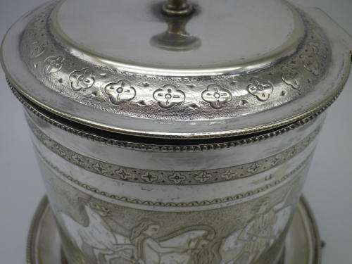 Antique Silver Plated Biscuit Barrel. Lion paw feet 16cm tall. Maker: HB