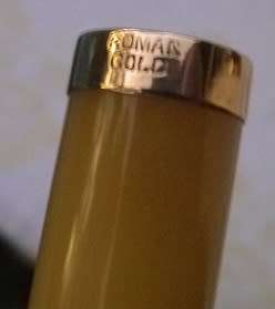 Vintage Cheroot Holder. Bakelite or Celluloid  with gold tone tip in Original leather case