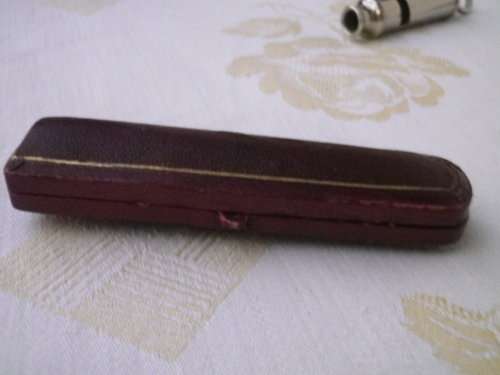Vintage Cheroot Holder. Bakelite or Celluloid  with gold tone tip in Original leather case